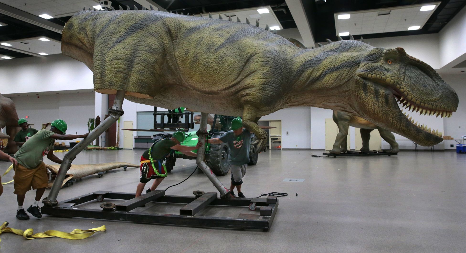 Dinosaurs invade Collinsville this weekend